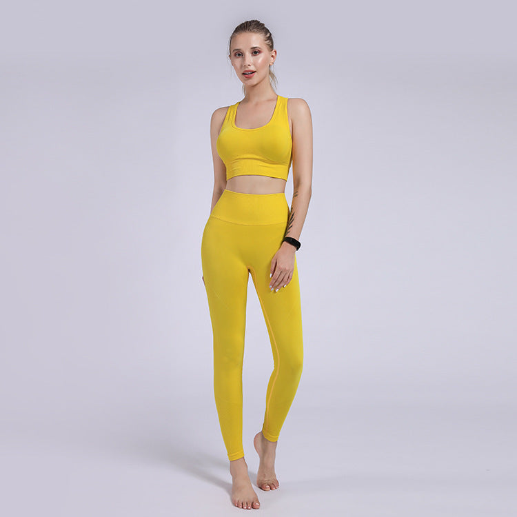 Hot-selling New Yoga Clothes Seamless Sports Peach Hips Fitness Pants Hip Pants Leggings Yoga Clothes Women's Suits anassiri.com